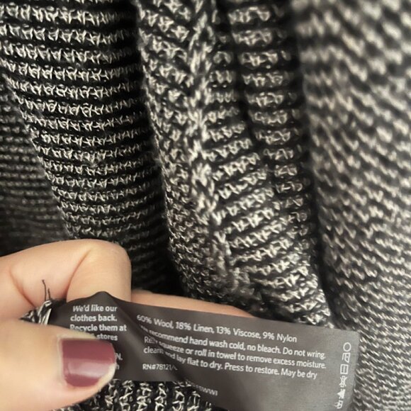 Eileen Fisher Black & White Wool and Linen Medium Long Cardigan - Picture 4 of 5